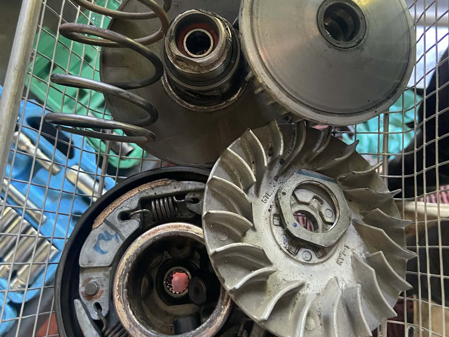 CVT cleaning for automatic scooters in Batac
